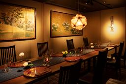 名古屋城を望む特別な空間で、和食の技と心を磨く！