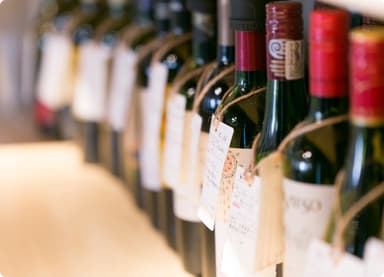 定額制・時間無制限のセルフスタイルワインバー「nomuno」では、店舗運営を担う新しい仲間を募集！