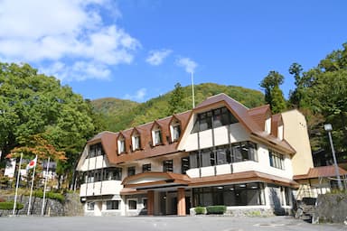 調理スタッフ募集！ 2010年に内閣府認定を受け、安定した基盤のもとで安心して働ける環境です。
