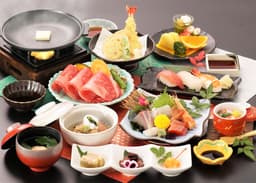 創業50年以上、地元に愛される和食レストラン『ながさわ』