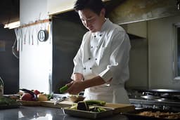 『ホテルタキモト』にて料理長候補を募集しています◎