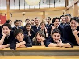 出店計画もあり、店長候補として経営スキルを身につける新メンバーを募集！