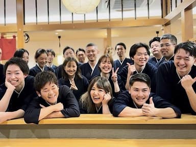出店計画もあり、店長候補として経営スキルを身につける新メンバーを募集！
