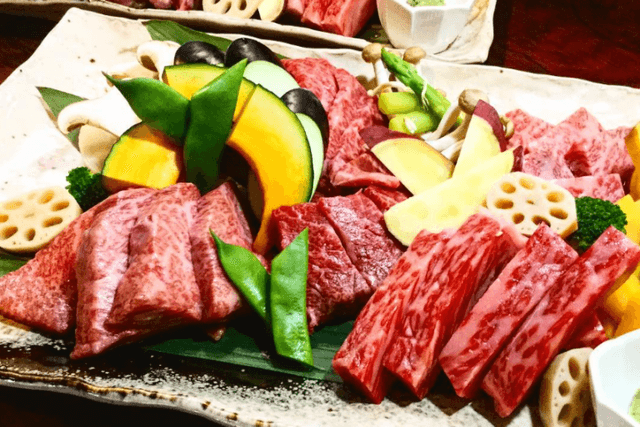 【月給26万～30万円＋毎月インセンティブあり／月8～9日休み】2026年11月オープンの焼肉店◎飲食未経験OK！接客も調理も楽しめる焼肉店の店舗スタッフを募集
