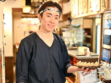 年4回の昇給・賞与！あなたの経験と実力を、業界トップクラスの給与で還元します。