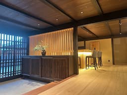 諸戸グループは、不動産業をはじめ、ゴルフ事業・飲食事業など幅広い事業を展開するグループ企業です。