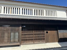諸戸グループは、不動産業をはじめ、ゴルフ事業・飲食事業など幅広い事業を展開するグループ企業です。