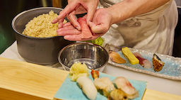 2025年春オープンした鮨店！鮨店の調理スタッフ募集♪一流の寿司や和食の技術を学びませんか？