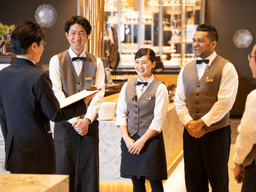 地元食材を活かした、洋食・ビュッフェレストランや中国料理店、日本料理店、宴会場でのホールスタッフ募集