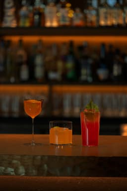 調理経験を活かしながら、上質な空間にふさわしいメニューづくりや厨房運営に携われます。