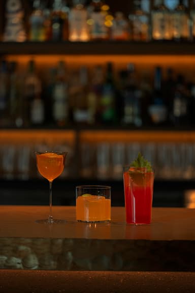 調理経験を活かしながら、上質な空間にふさわしいメニューづくりや厨房運営に携われます。