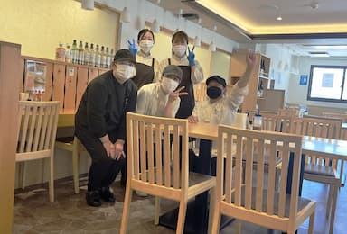 全体的に明るく、馴染みやすい雰囲気の職場です。