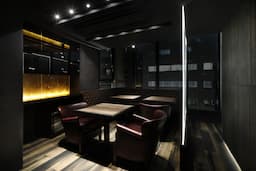 『肉割烹かつまた』にて調理スタッフを募集しています。
