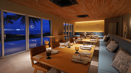 沖縄離島のリゾートホテルで、次のキャリアを築く仲間を募集！