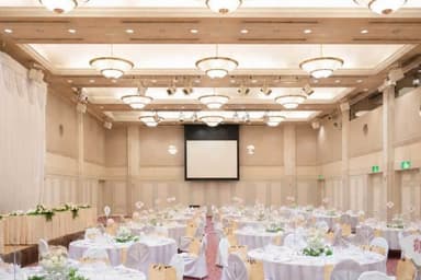 ホテルカデンツァ東京が料理長候補を募集。落ち着いた環境で、確かな技術を発揮しませんか。