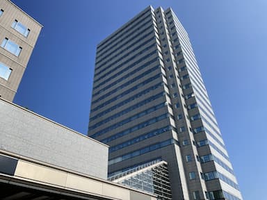 22階建オフィスビル『ジェイシティービル』の社員食堂にて調理スタッフを募集しています。