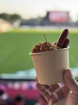 試合の熱気と一緒に味わうグルメ。“イベント飯”の魅力がここに！