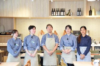 『ホリデイ・イン＆スイーツ新大阪内 Café Hi！』にて調理スタッフの募集！