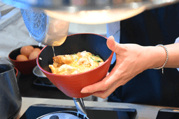 “朝のひとときを大切に”──落ち着いた空間と心温まる朝食で1日をスタート。