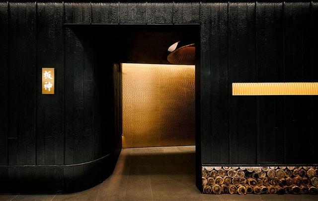 【月給40万～50万円／完全週休2日】焼肉×鉄板焼きの新店が誕生！オープニング料理長として、一からメニュー開発をお任せします◎