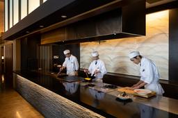 海と料理に囲まれた人気旅館『稲取銀水荘』で調理スタッフ募集！