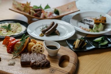 島根ならではの高級食材や新鮮な海の幸、旬の野菜を扱いながら調理人としてのスキルを磨けます。