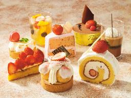 季節感あふれるスイーツの数々。あなたの技術が輝く舞台。