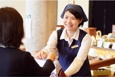 『恵那川上屋』の販売スタッフを募集！