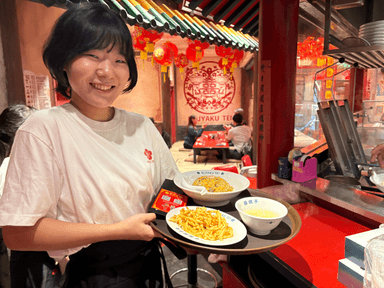 村上隆がプロデュースする話題の町中華『囍鵲亭』でホールスタッフを募集。