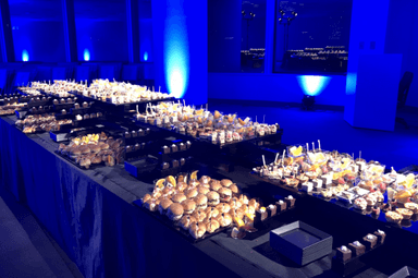 法人パーティーを中心に、華やかなイベントを支えるサービススタッフ募集！