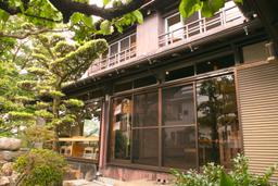 未経験からのチャレンジもOK！段階的に成長できる、全国700店舗以上を展開する外食大手グループ