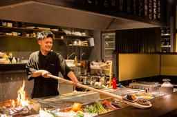 月給35～50万円の店長候補募集！チャンスもスピード感も手に入る環境です。