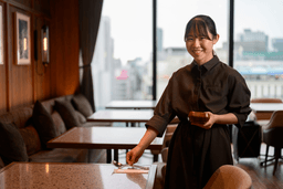 三菱地所グループ運営。安心して働ける制度と環境がしっかり整っています。