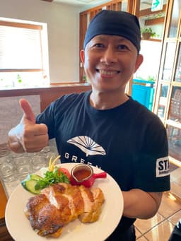 これまでのマネジメント経験を活かし、多国籍なスタッフをまとめるリーダーとして活躍しませんか