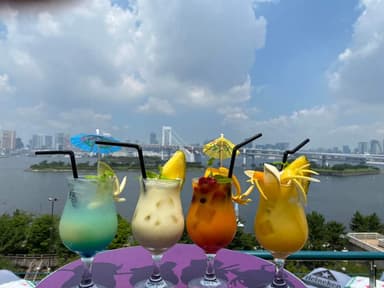 未経験から始められるホールスタッフ募集！