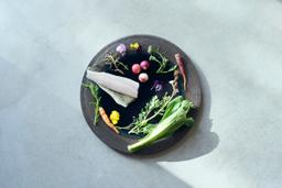 自然と料理に向き合う時間を。山あいの静かな宿で新しい一歩を踏み出しませんか