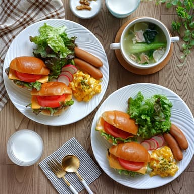 東京・上野の和・洋食店で経験を活かす。