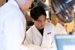 水産ルートから直接仕入れた鮮魚を扱う、鮮魚料理人募集！