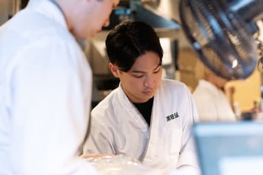 水産ルートから直接仕入れた鮮魚を扱う、鮮魚料理人募集！