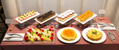 ホテル伝統のルセットに基づいた製菓技術を習得でき、パティシエとしての専門性を高めることが可能です。