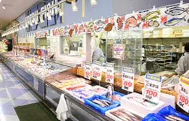 鮮魚部門でサブチーフ募集！地域に密着した運営方針で、手応えを感じながらお仕事ができます。
