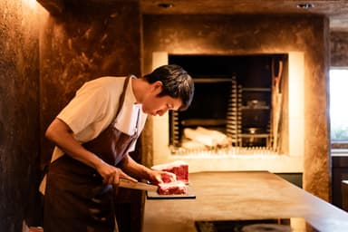 和食を基礎から学びたい方へ。人気店の現場で、食材・技術・お酒まで幅広く吸収できます。