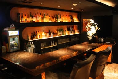 西麻布で18年続く老舗Barの運営ノウハウを直接学びながら、経営に近い視点でマネジメントを経験可能