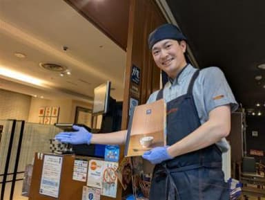 未経験から店長候補へ！あなたの成長をしっかり支える環境です。
