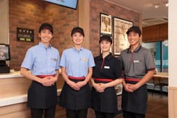 沖縄県内で親しまれる『KFC』各店舗で、店長候補として新しい一歩を踏み出しませんか。