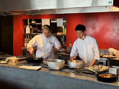 大分県の食材を使った本格的な郷土料理の世界。月ごとに代わるメニューはお客様から好評です。