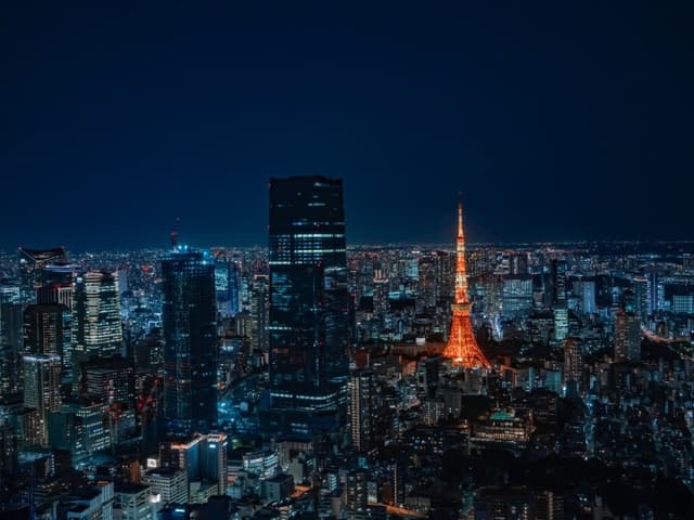 【月給60万円～120万円】急募！銀座の街並みと東京の夜景を望む10階の隠れ家。培ってきた技術と感性を活かし、料理人として次のステージを目指しませんか。