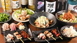 備長炭を使用し、職人が一本一本丁寧に焼き上げる「本気の焼鳥」。