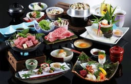 洋食と和食のダブルシェフ体制のもとで、ジャンル横断の新しい料理づくりや調理技術を学べる環境です。