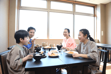 多くのお客様でにぎわう『石和健康ランド』。楽しい時間をつくる側として活躍しませんか